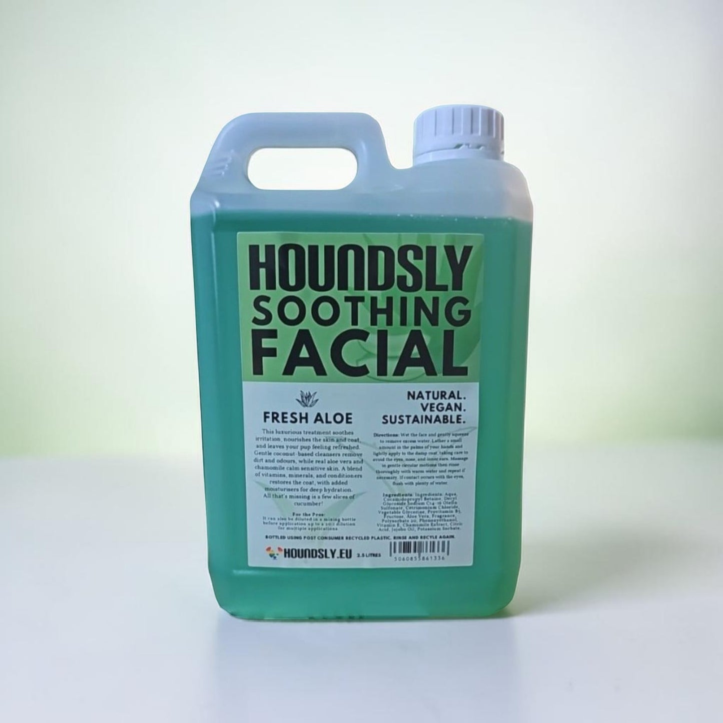 Houndsly EU Pet Products Aloe Dog Facial bottle, green liquid, soothes, nourishes, and refreshes dog skin and coat.