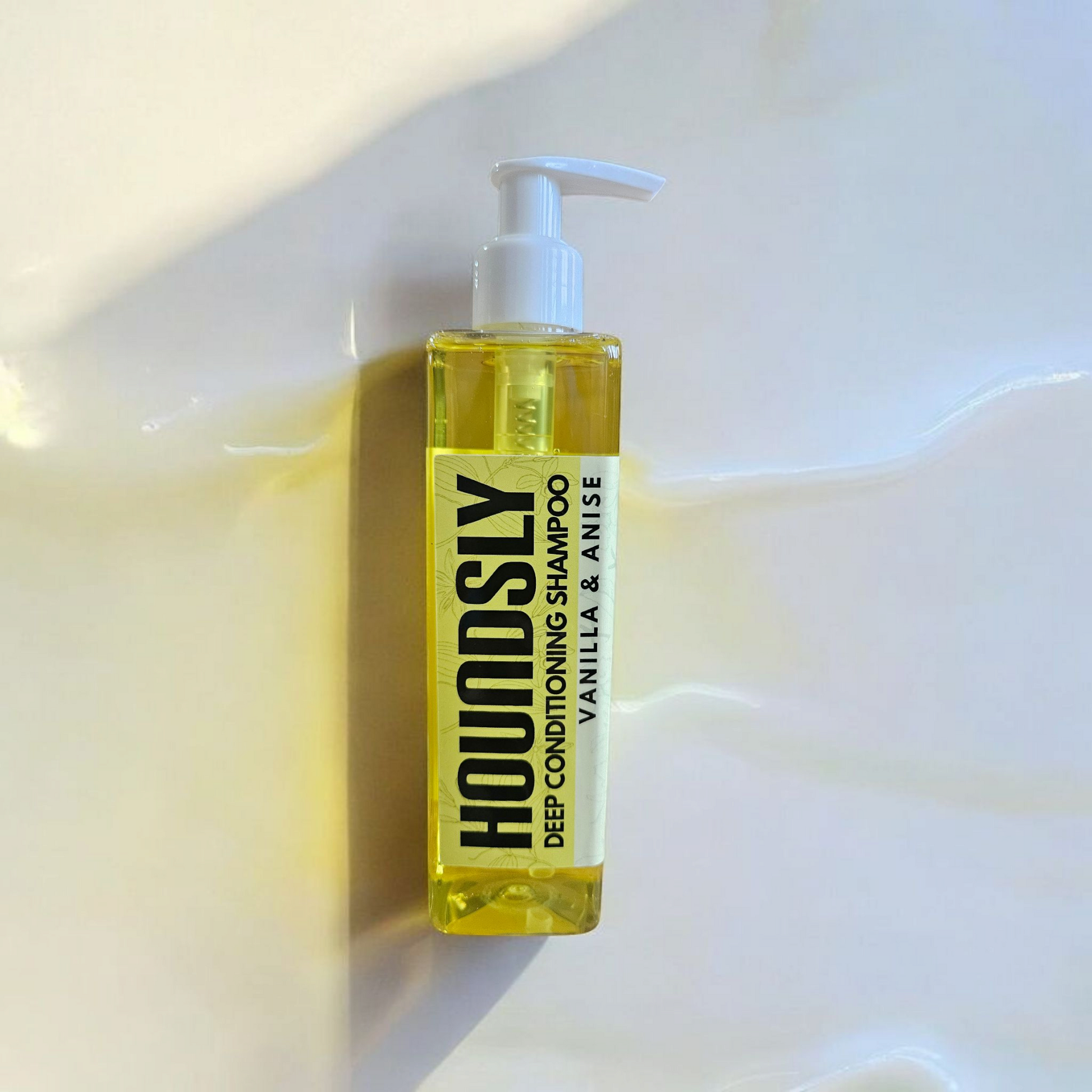 Vanilla and anise natural vegan conditioning dog shampoo