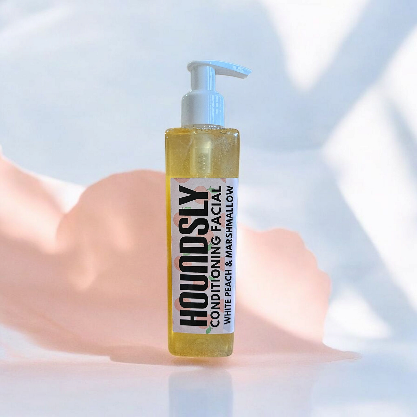 White Peach and marshmallow dog Facial shampoo