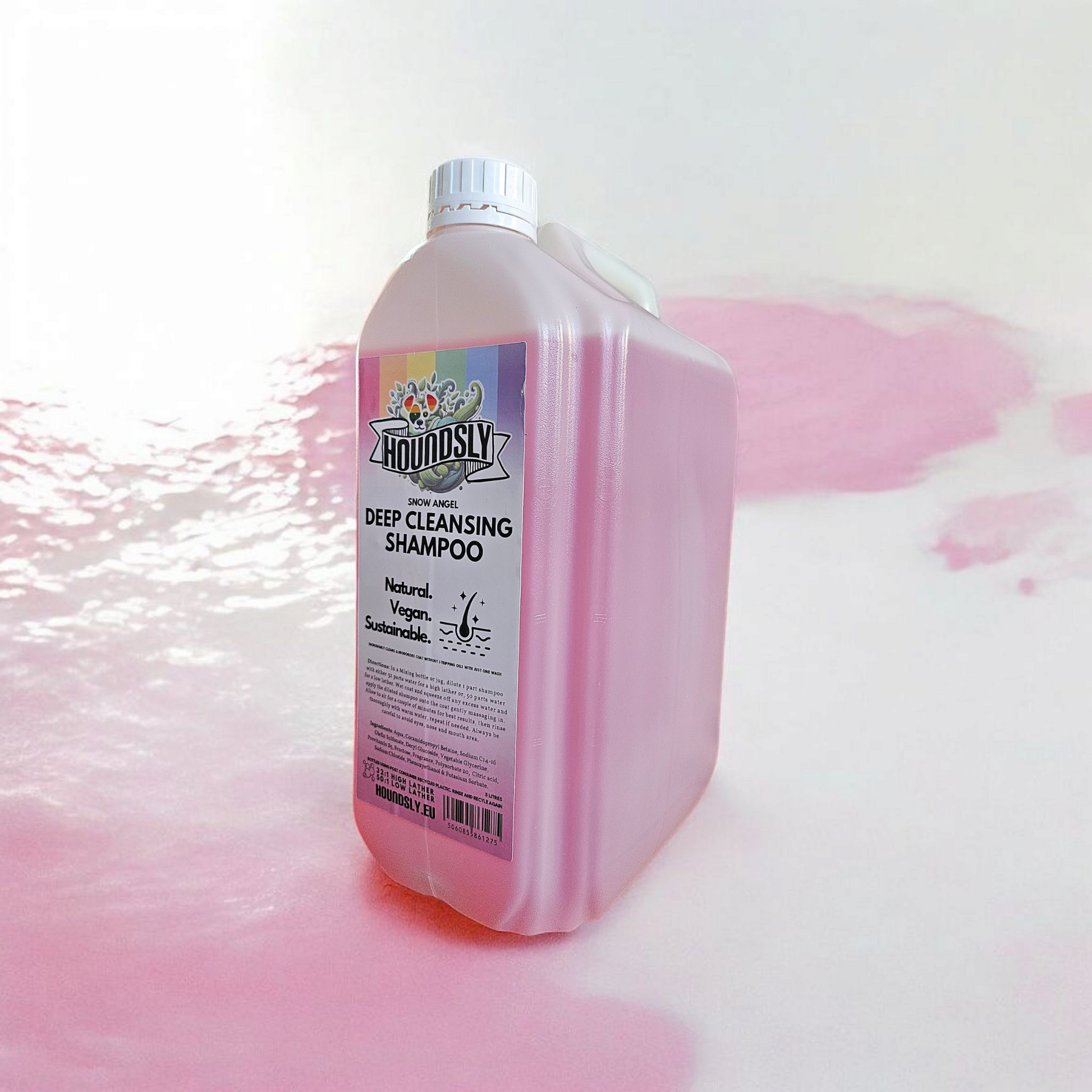 Deep cleansing natural, vegan dog shampoo in Snow Fairy