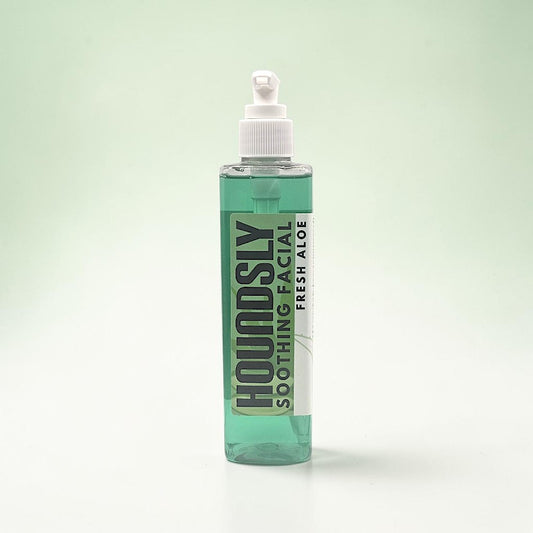 Houndsly EU Pet Products green bottle of soothing facial wash with aloe and chamomile for dogs.