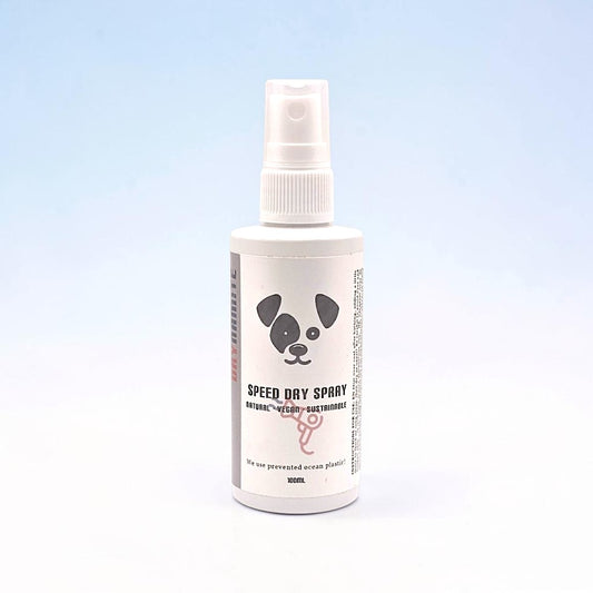 Houndsly EU Pet Products DRYnamite Speed Dry Spray bottle with panda logo, natural, vegan, sustainable formula.